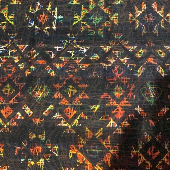 Lularoe Cassie Skirt size medium (CM) - Picture 3 of 4